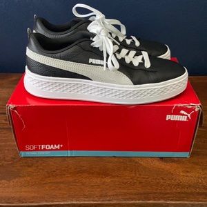 Women’s Puma Smash Platform Sneakers
